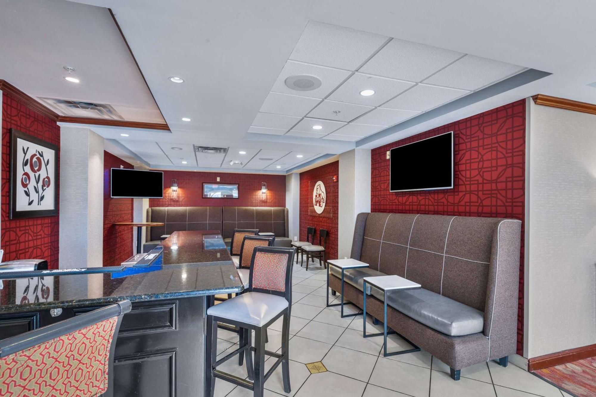 Hilton Garden Inn Starkville Kültér fotó