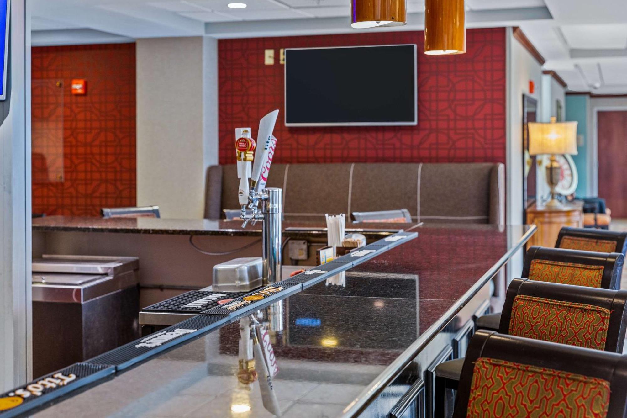 Hilton Garden Inn Starkville Kültér fotó