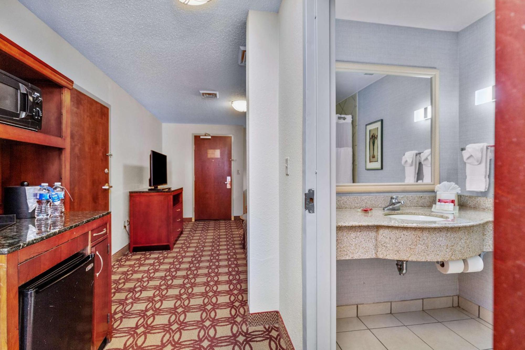 Hilton Garden Inn Starkville Kültér fotó