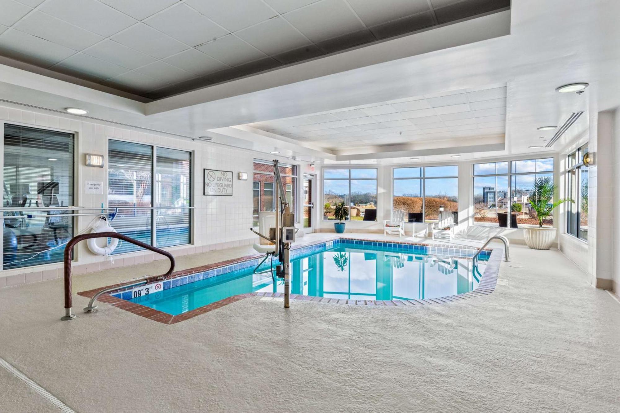 Hilton Garden Inn Starkville Kültér fotó