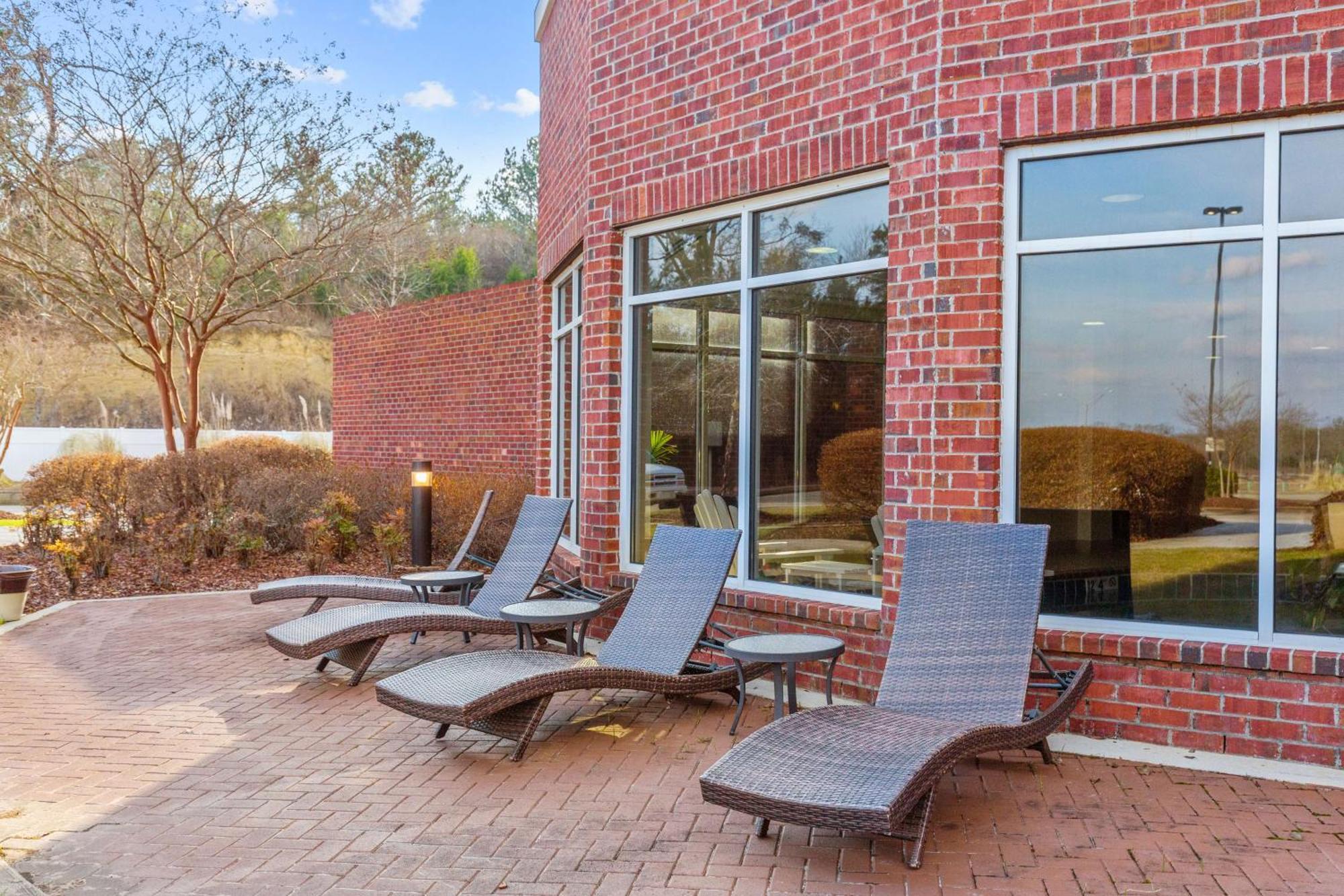 Hilton Garden Inn Starkville Kültér fotó